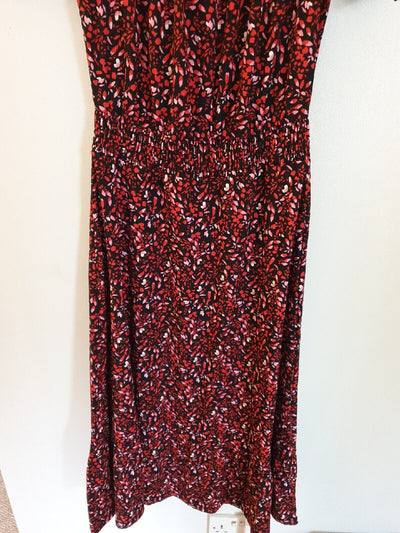 Black Floral Print Midi Dress Uk12****Ref V420