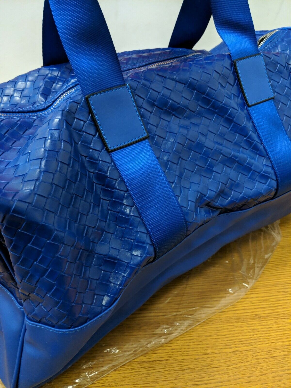 V_ Italia Sax Blue Holdhall Sports Bag New Ref HV4