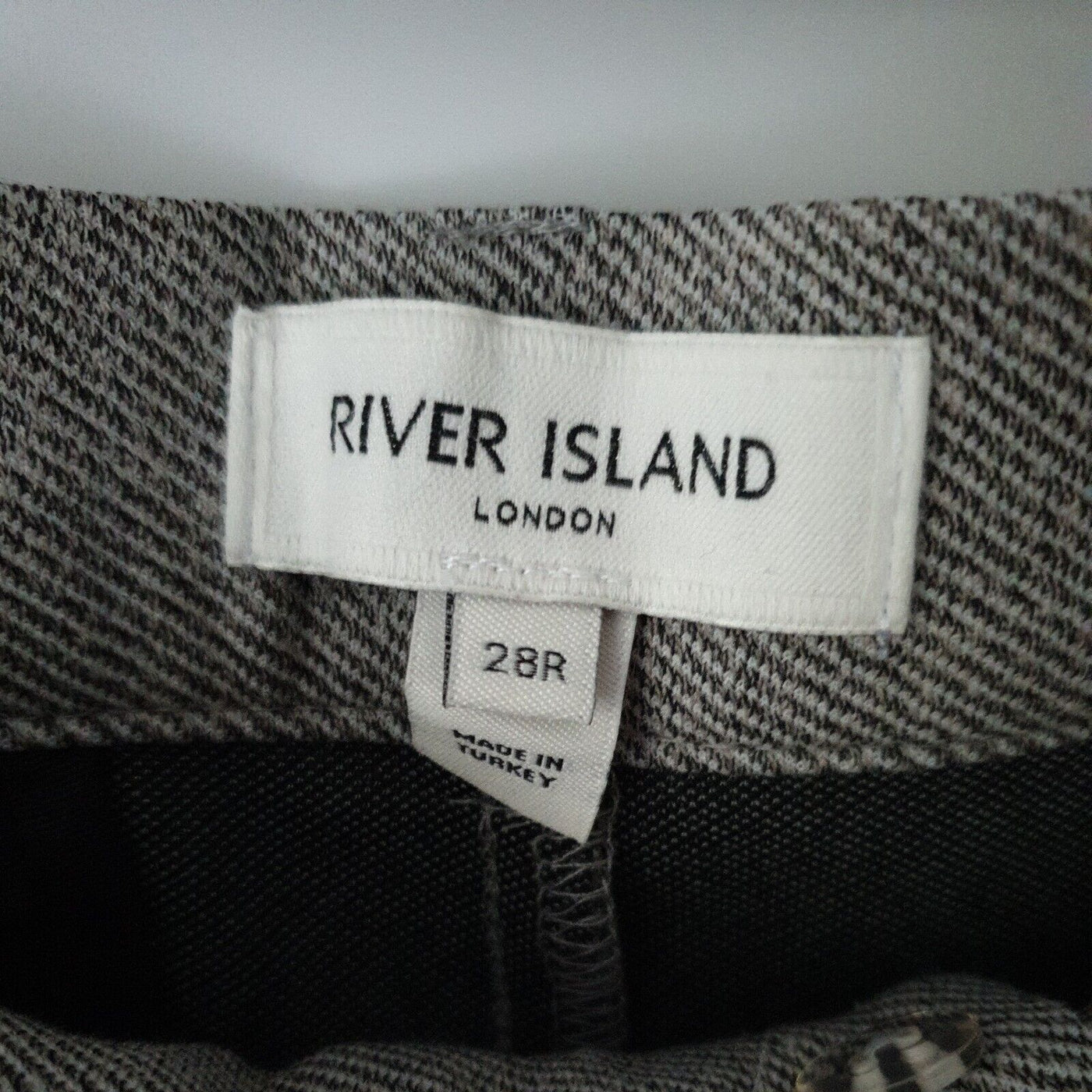 River Island Slim Fit Beige Light Smart Trousers W28/L32****Ref V385