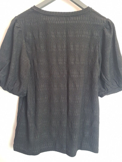 Womens Black Puff Sleeve Top Size 14 **** SW10