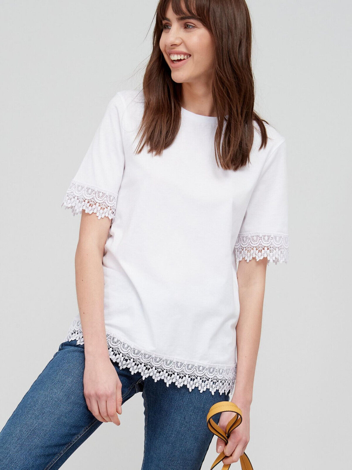 Womens Crochet Trim T-shirt - White. UK 12. ****V59