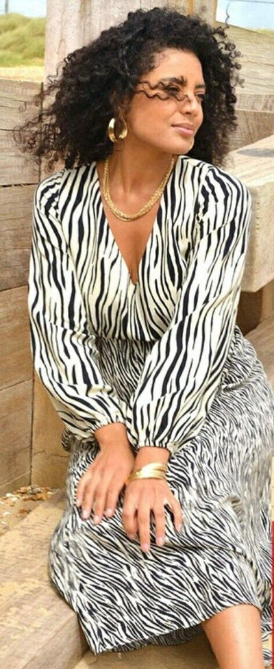 Live Unlimited Mono Animal Print Blouson Sleeve Dress Uk18****Ref V436