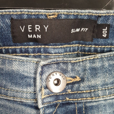 Premium Slim Jean Light Wash Mens Slim Fit Size 40Long****Ref V360