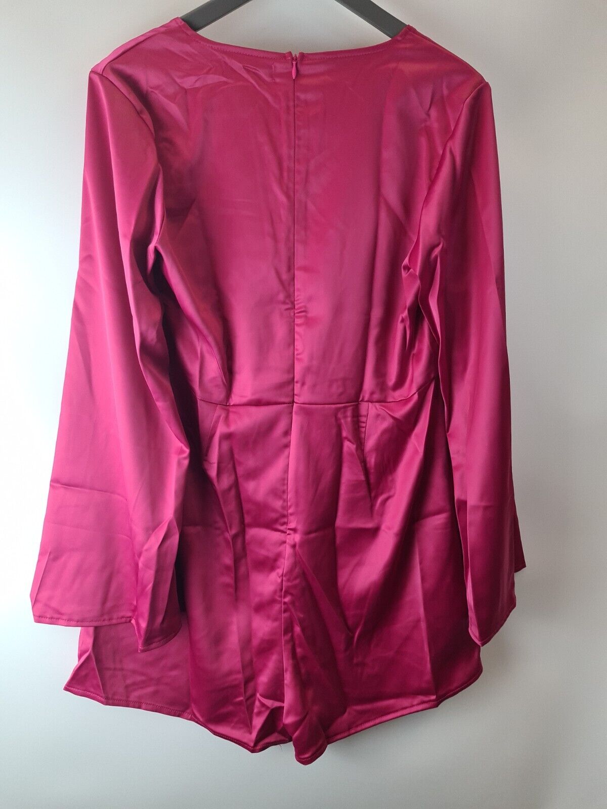 Missguided Satin Tie Front Flare Sleeves Hot Pink Playsuit Size 12 **** V36