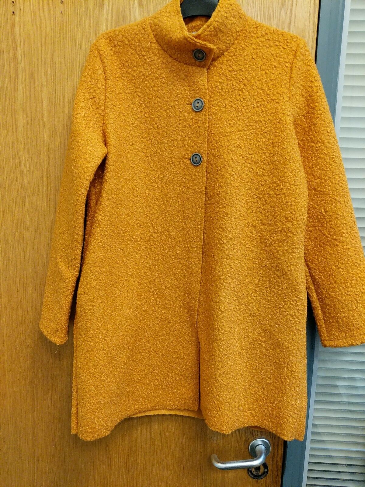 Dioxide Ladies size Small Orange Fleece Coat Ref New HV9