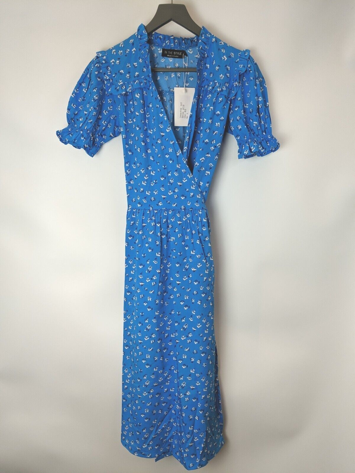 In The Style Blue Wrap Dress- Blue Floral Print. UK Size 6 ****Ref V58