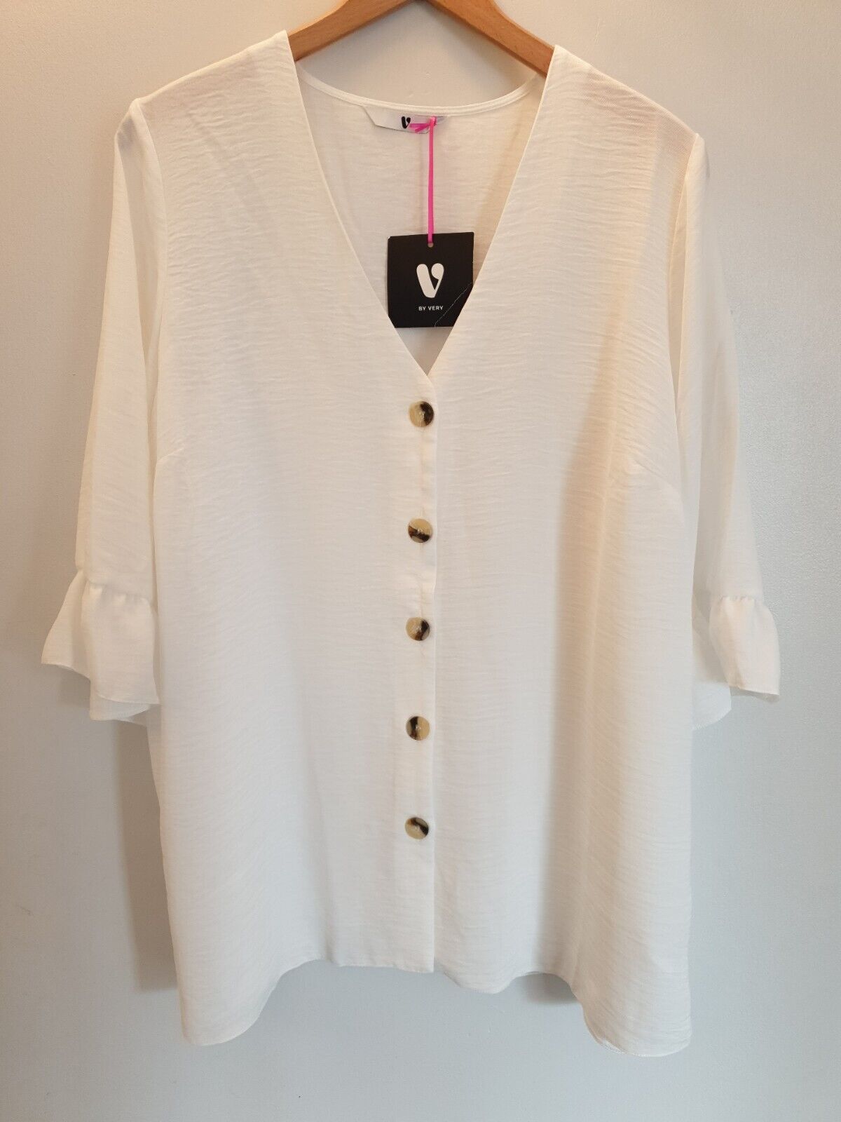 Button Front Angel Sleeve Blouse Ivory Uk22****Ref V363