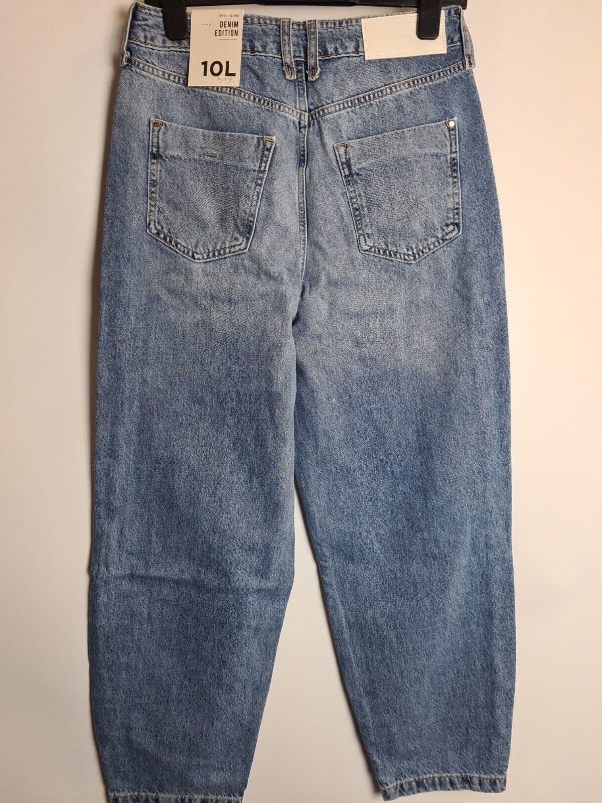 River Island Luxe Collection Medium Wash Barrel Jeans Size 10Long **** V80