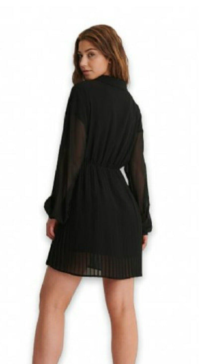 NA-KD Pleated Mini Dress- Black. Uk18